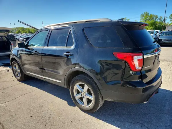 1FM5K8D87HGA37723 2017 FORD EXPLORER - Image 2