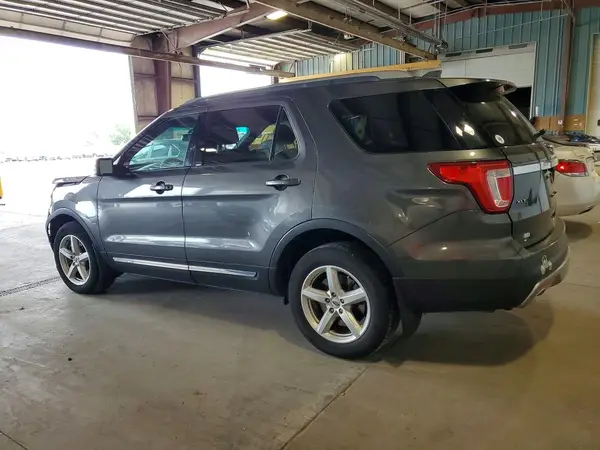 1FM5K8D87HGA41562 2017 FORD EXPLORER - Image 2