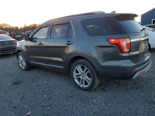 1FM5K8D87HGA72438 2017 FORD EXPLORER - Image 2