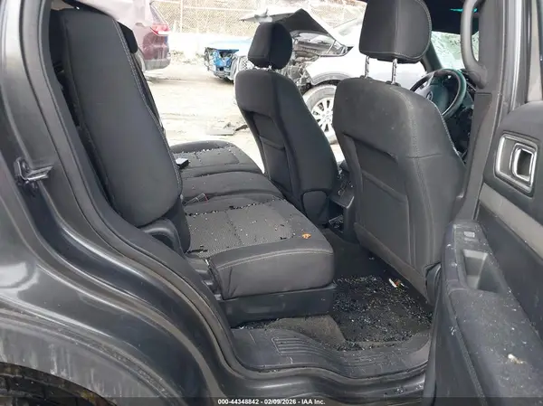 1FM5K8D87HGB00366 2017 FORD EXPLORER - Image 8