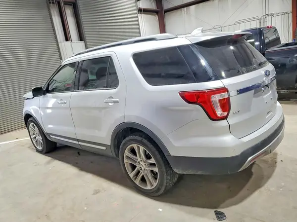 1FM5K8D87HGB46764 2017 FORD EXPLORER - Image 2