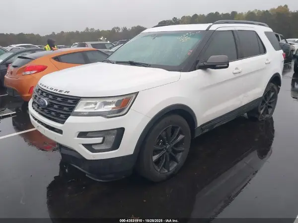 1FM5K8D87HGB73236 2017 FORD EXPLORER - Image 2