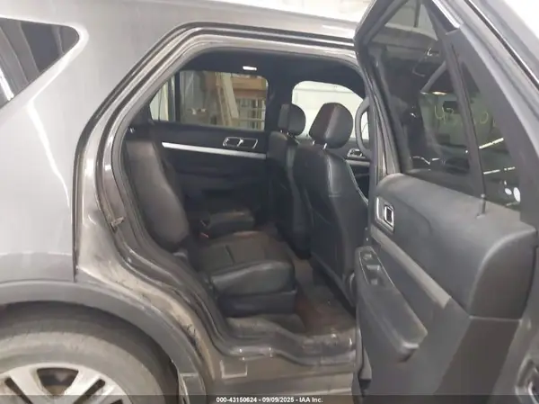 1FM5K8D87HGB91526 2017 FORD EXPLORER - Image 8