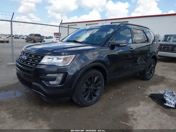 1FM5K8D87HGC13041 2017 FORD EXPLORER - Image 2