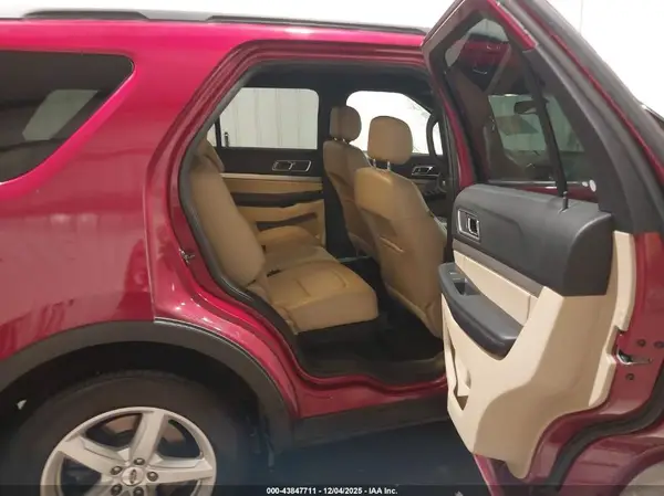 1FM5K8D87HGC32446 2017 FORD EXPLORER - Image 8