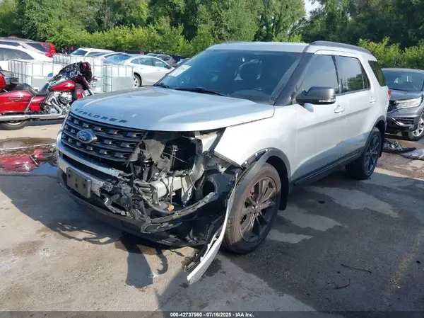 1FM5K8D87HGC47271 2017 FORD EXPLORER - Image 2