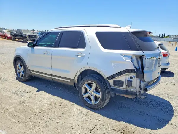 1FM5K8D87HGC48128 2017 FORD EXPLORER - Image 2
