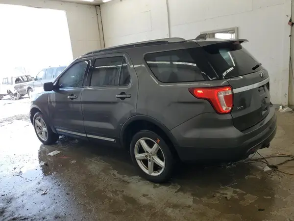 1FM5K8D87HGC48551 2017 FORD EXPLORER - Image 2