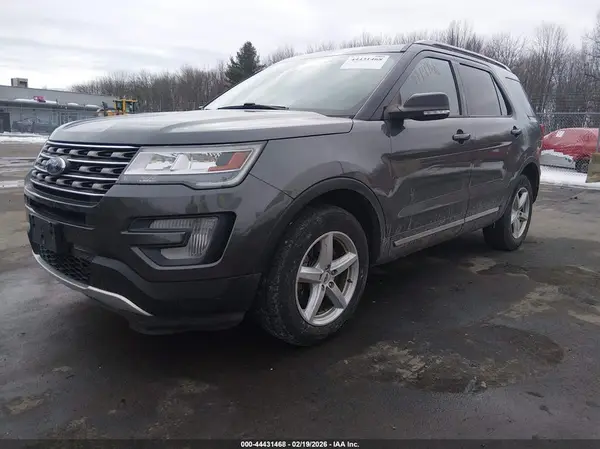 1FM5K8D87HGD19165 2017 FORD EXPLORER - Image 2