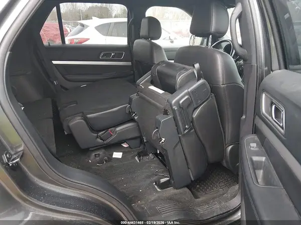 1FM5K8D87HGD19165 2017 FORD EXPLORER - Image 8
