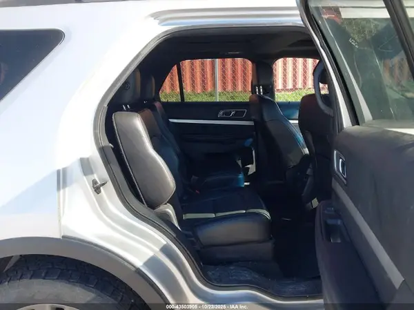 1FM5K8D87HGD40873 2017 FORD EXPLORER - Image 8