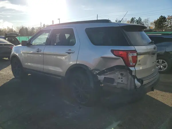 1FM5K8D87JGA55306 2018 FORD EXPLORER - Image 2