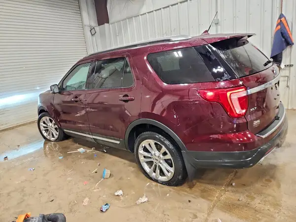 1FM5K8D87JGA77631 2018 FORD EXPLORER - Image 2