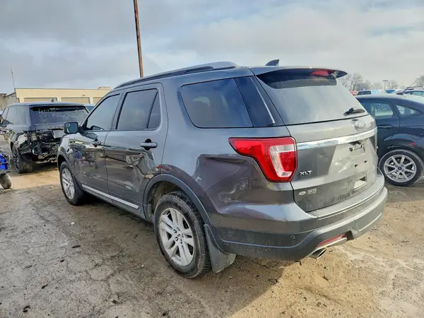 1FM5K8D87JGA78147 2018 FORD EXPLORER - Image 2