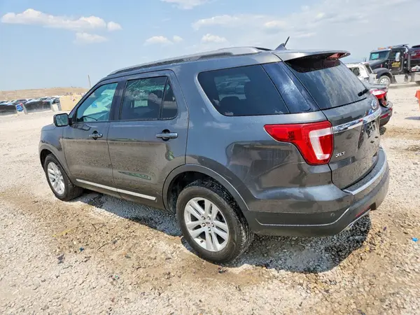 1FM5K8D87JGA80299 2018 FORD EXPLORER - Image 2