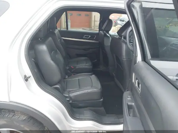 1FM5K8D87JGB06724 2018 FORD EXPLORER - Image 8