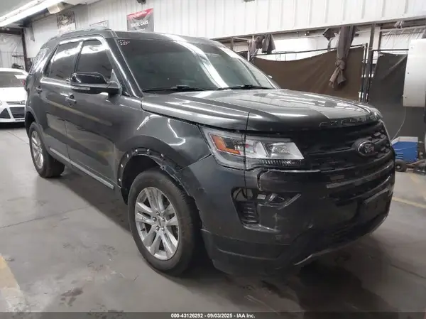 1FM5K8D87JGB11678 2018 FORD EXPLORER - Image 1