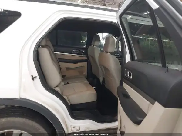 1FM5K8D87JGB70150 2018 FORD EXPLORER - Image 8