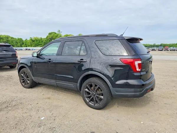 1FM5K8D87JGB75977 2018 FORD EXPLORER - Image 2
