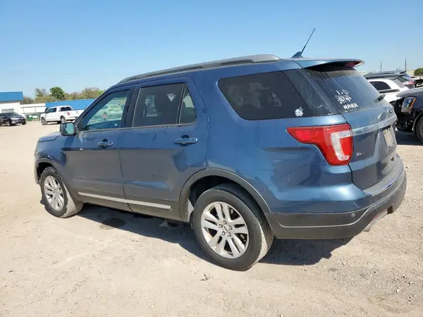 1FM5K8D87JGC15670 2018 FORD EXPLORER - Image 2