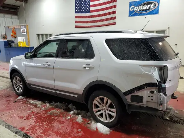 1FM5K8D87JGC82883 2018 FORD EXPLORER - Image 2
