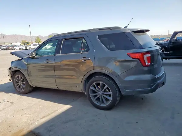 1FM5K8D87KGA68638 2019 FORD EXPLORER - Image 2