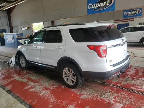 1FM5K8D87KGB05915 2019 FORD EXPLORER - Image 2