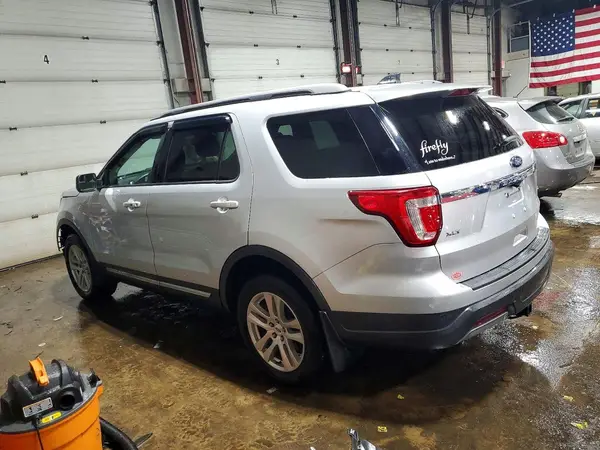 1FM5K8D87KGB32418 2019 FORD EXPLORER - Image 2