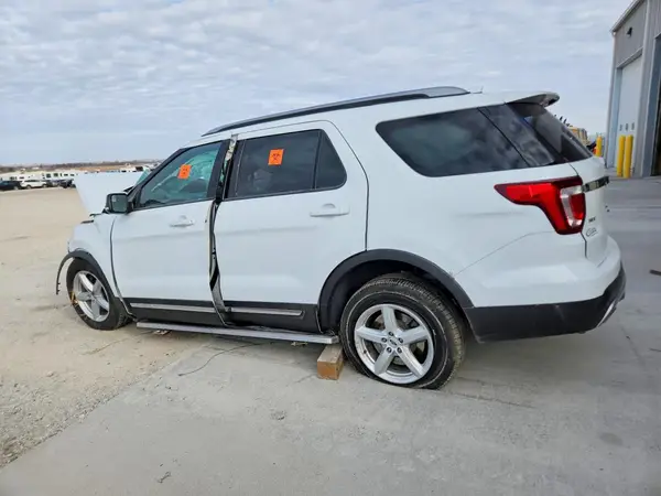 1FM5K8D88GGA38071 2016 FORD EXPLORER - Image 2