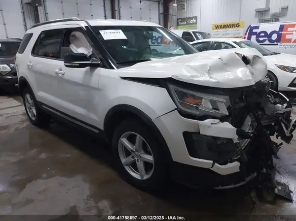 1FM5K8D88GGA95967 2016 FORD EXPLORER - Image 1