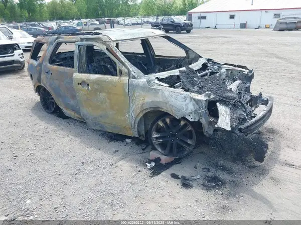 1FM5K8D88HGA11275 2017 FORD EXPLORER - Image 1
