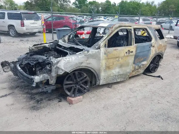 1FM5K8D88HGA11275 2017 FORD EXPLORER - Image 2