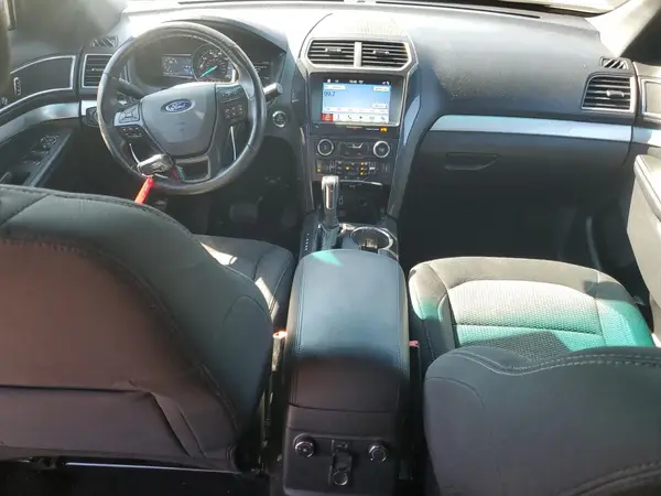 1FM5K8D88HGA13933 2017 FORD EXPLORER - Image 8