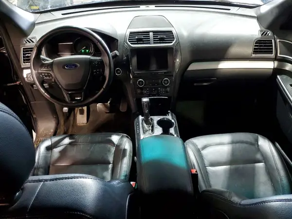 1FM5K8D88HGA21272 2017 FORD EXPLORER - Image 8