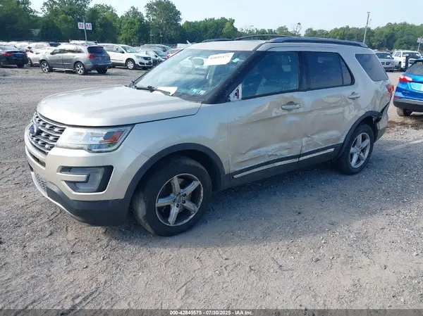 1FM5K8D88HGA40386 2017 FORD EXPLORER - Image 2