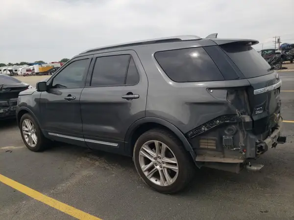 1FM5K8D88HGA60086 2017 FORD EXPLORER - Image 2