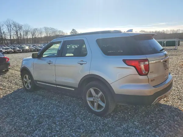 1FM5K8D88HGA96540 2017 FORD EXPLORER - Image 2