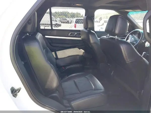 1FM5K8D88HGB02756 2017 FORD EXPLORER - Image 8