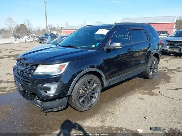 1FM5K8D88HGB04538 2017 FORD EXPLORER - Image 2