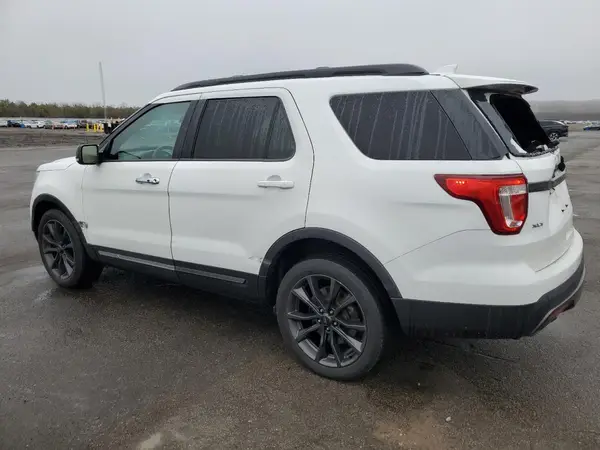 1FM5K8D88HGB12171 2017 FORD EXPLORER - Image 2