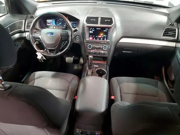 1FM5K8D88HGB38446 2017 FORD EXPLORER - Image 8