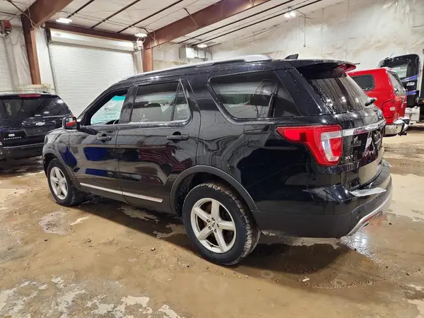 1FM5K8D88HGB79854 2017 FORD EXPLORER - Image 2