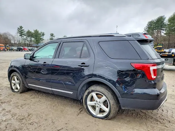 1FM5K8D88HGC22458 2017 FORD EXPLORER - Image 2