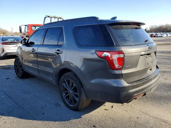 1FM5K8D88HGC44170 2017 FORD EXPLORER - Image 2
