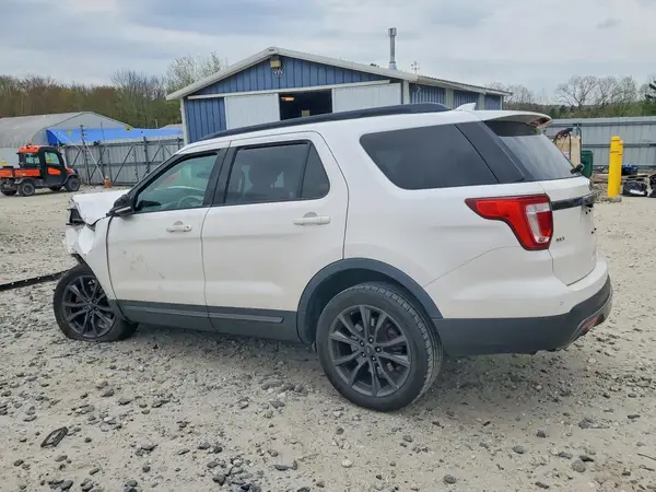 1FM5K8D88HGC50387 2017 FORD EXPLORER - Image 2