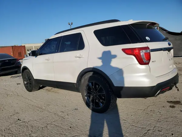 1FM5K8D88HGC52849 2017 FORD EXPLORER - Image 2