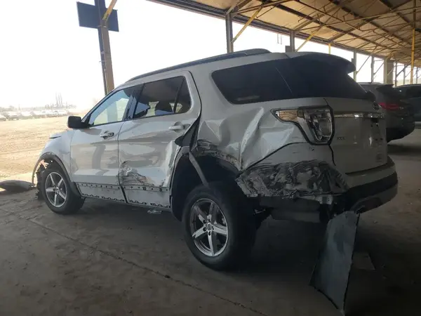 1FM5K8D88HGC77718 2017 FORD EXPLORER - Image 2