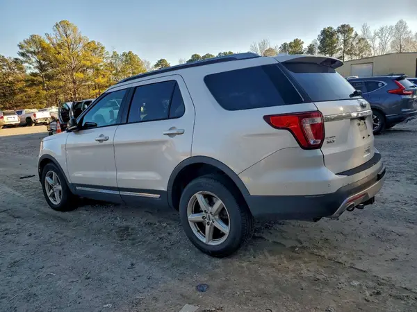 1FM5K8D88HGC83258 2017 FORD EXPLORER - Image 2