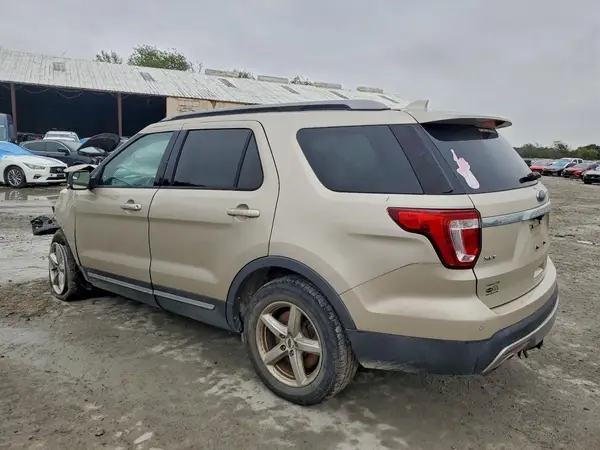 1FM5K8D88HGD05405 2017 FORD EXPLORER - Image 2