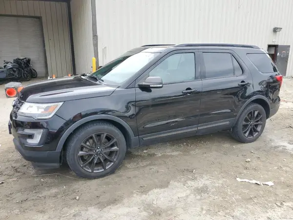 1FM5K8D88HGD20051 2017 FORD EXPLORER - Image 1